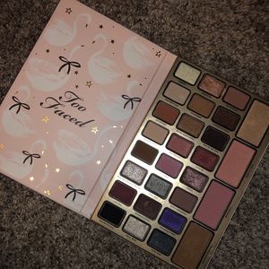 Dream Queen Too Faced Palette